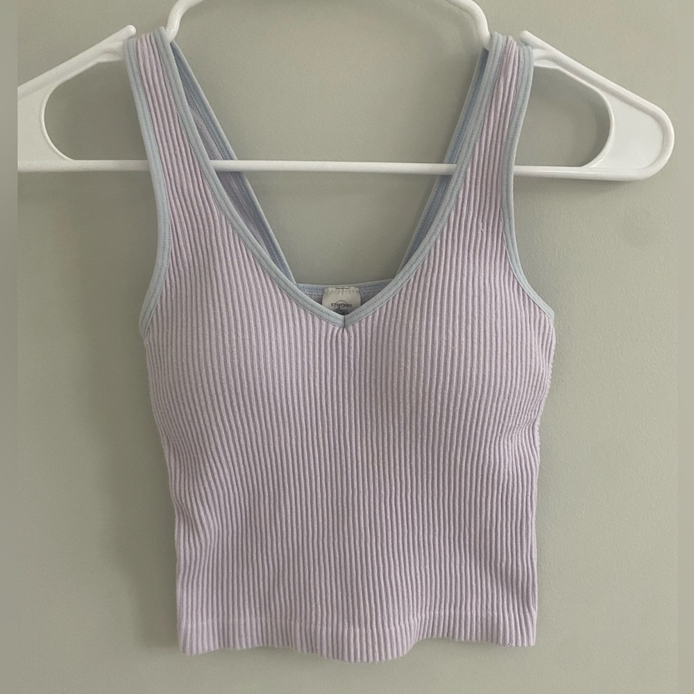 Alter’d State lavender ribbed V-neck tank top